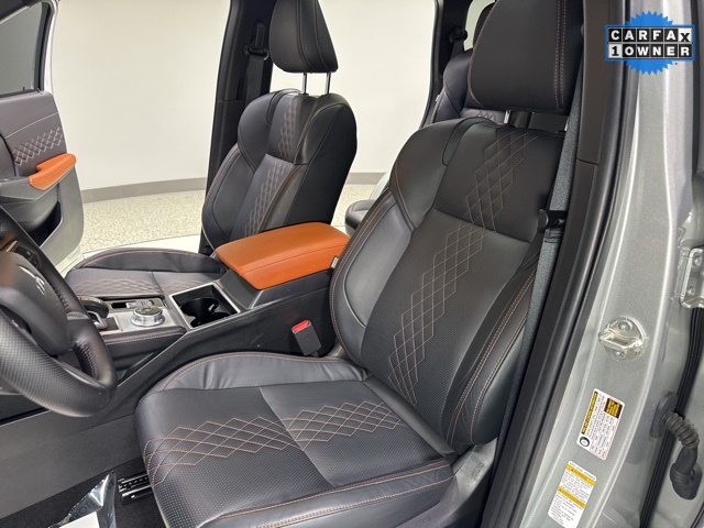 Vehicle image 23 of 41