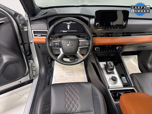 Vehicle image 25 of 41