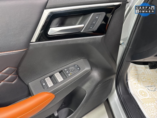 Vehicle image 20 of 41