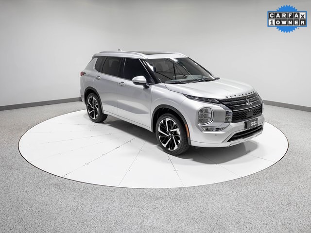 Vehicle image 4 of 41
