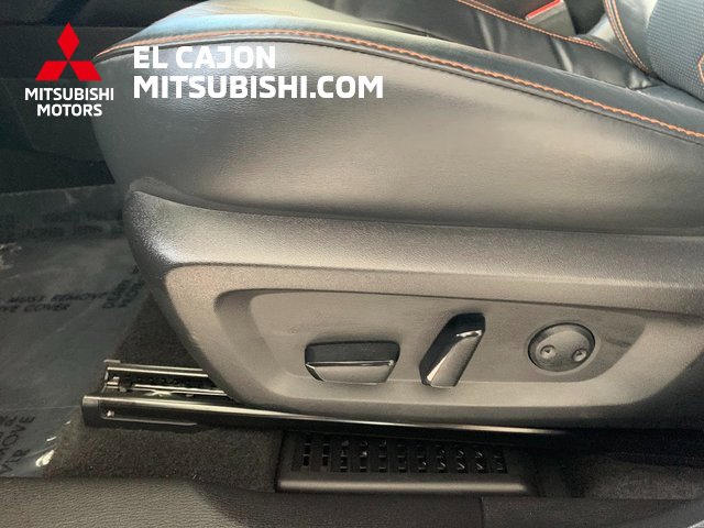 Vehicle image 15 of 28