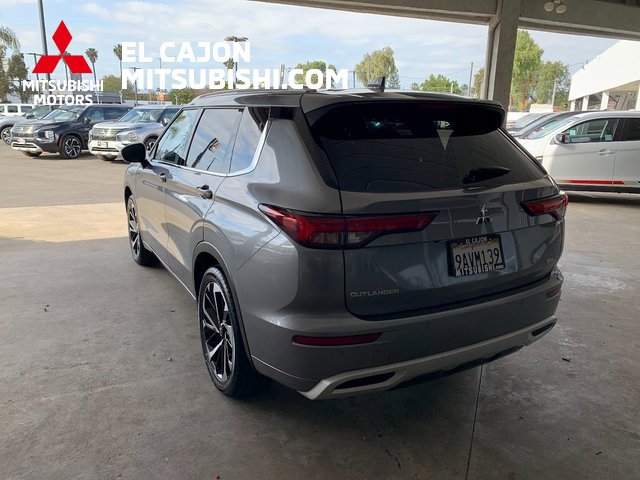 Vehicle image 7 of 28