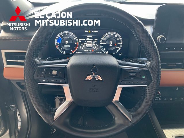 Vehicle image 16 of 28