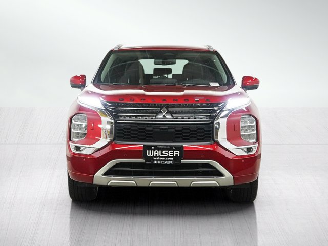 2022 Mitsubishi Outlander SEL Special Edition Image 2 of 30