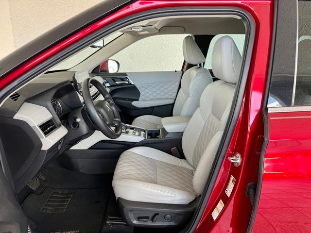 Vehicle image 17 of 29
