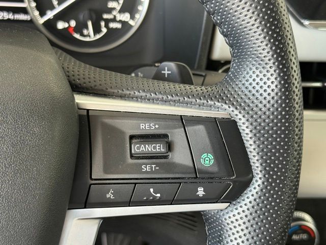 Vehicle image 22 of 29