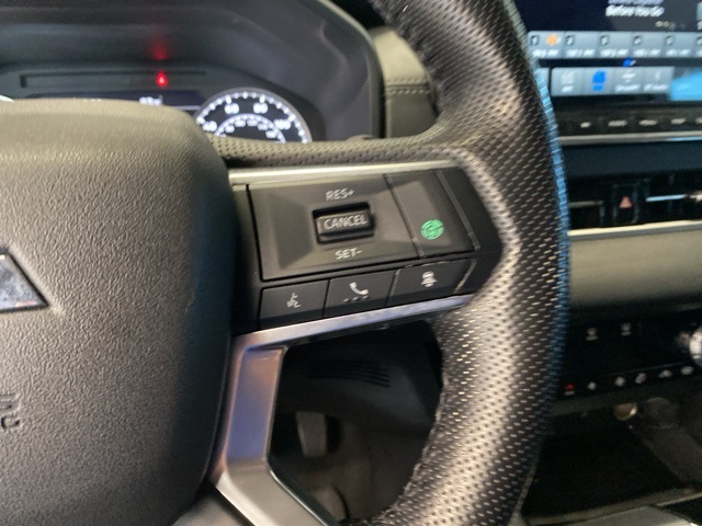 Vehicle image 13 of 38