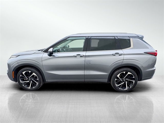 Vehicle image 9 of 49