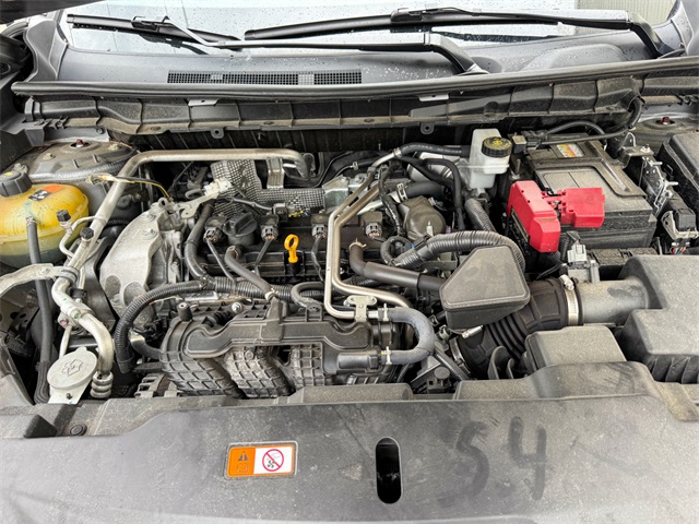 Vehicle image 10 of 49
