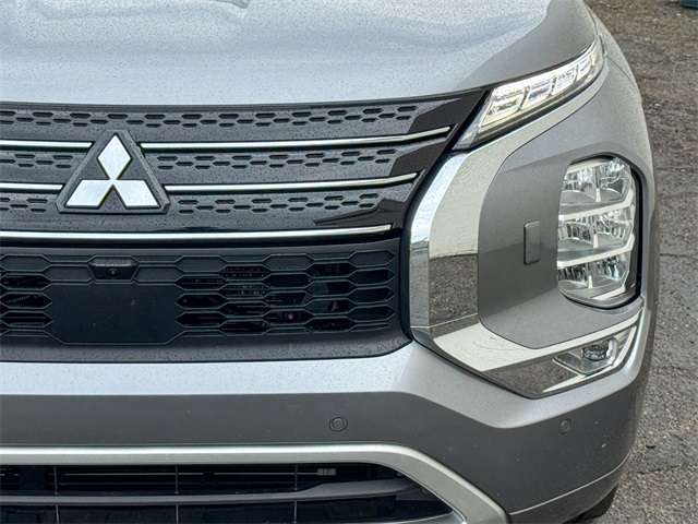 Vehicle image 46 of 49