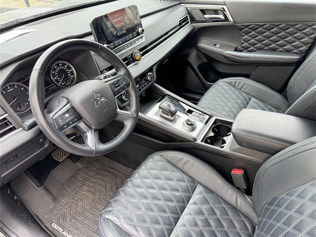 Vehicle image 25 of 49