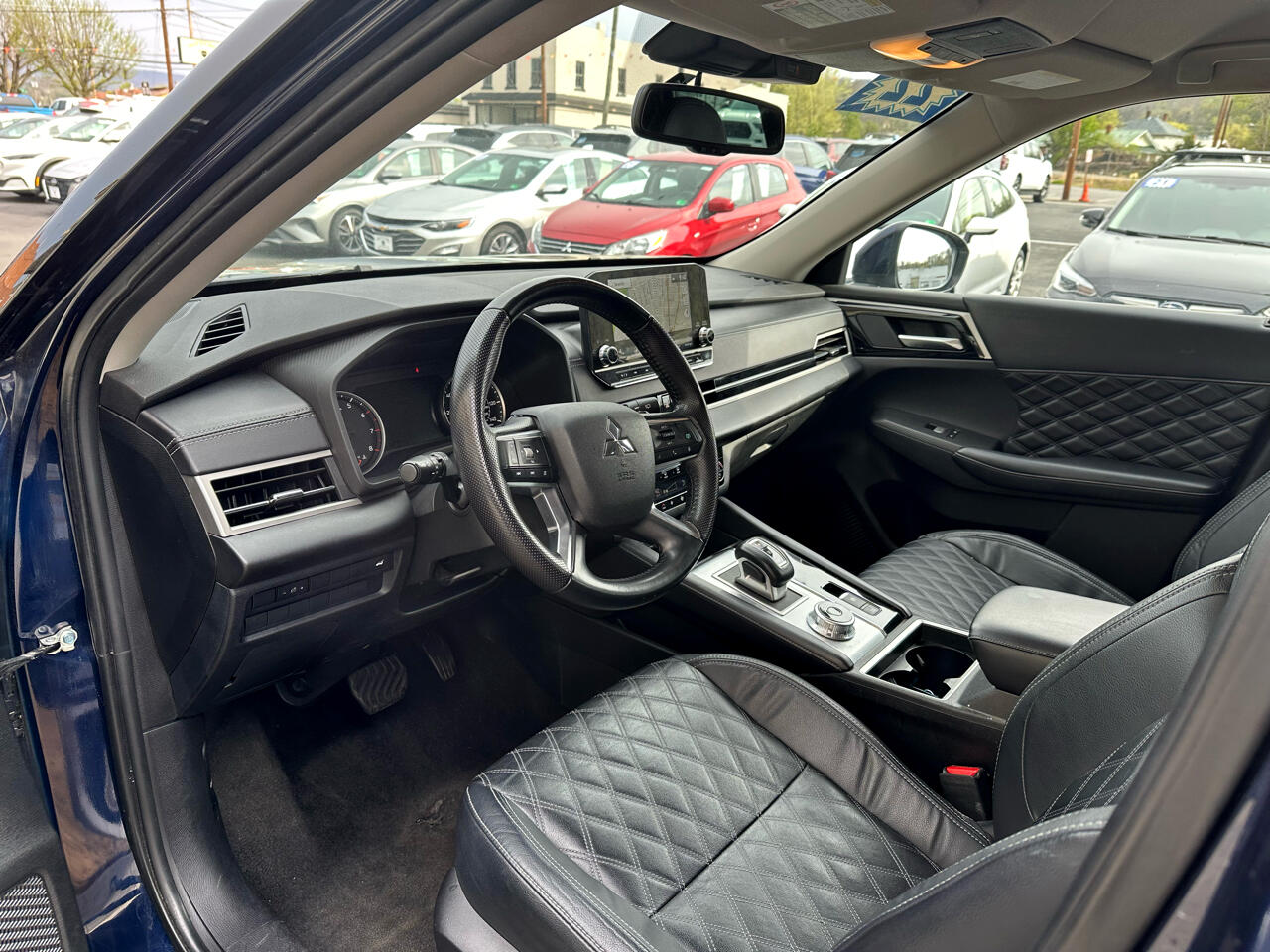 Vehicle image 7 of 16
