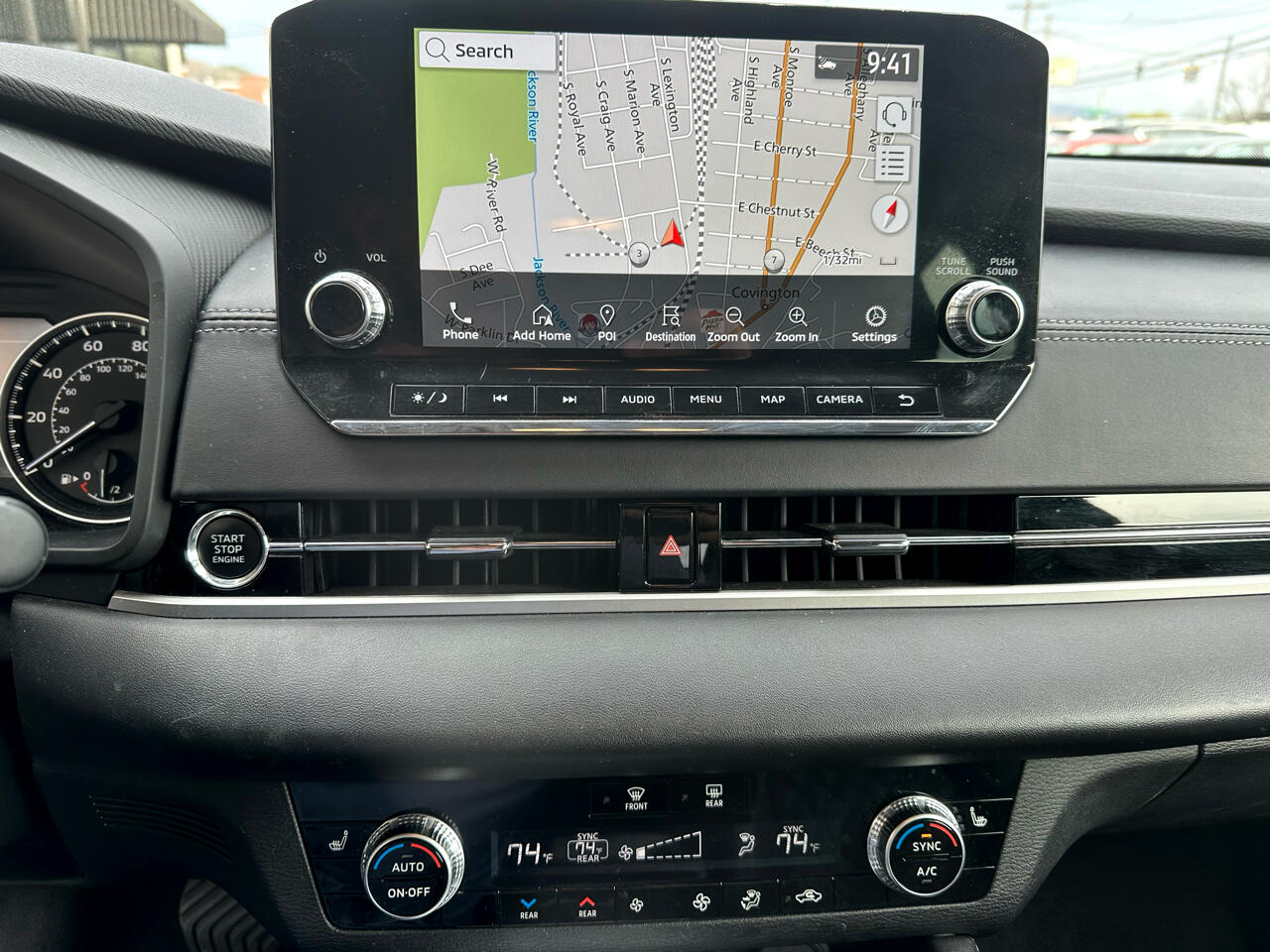 Vehicle image 12 of 16