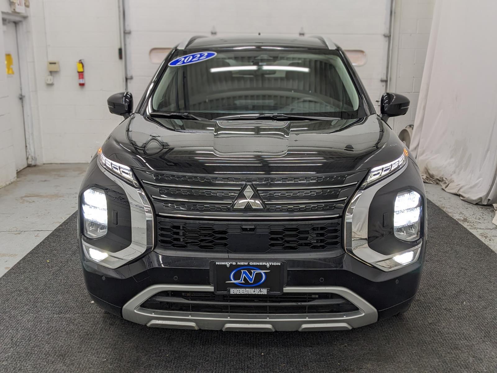 Vehicle image 2 of 31
