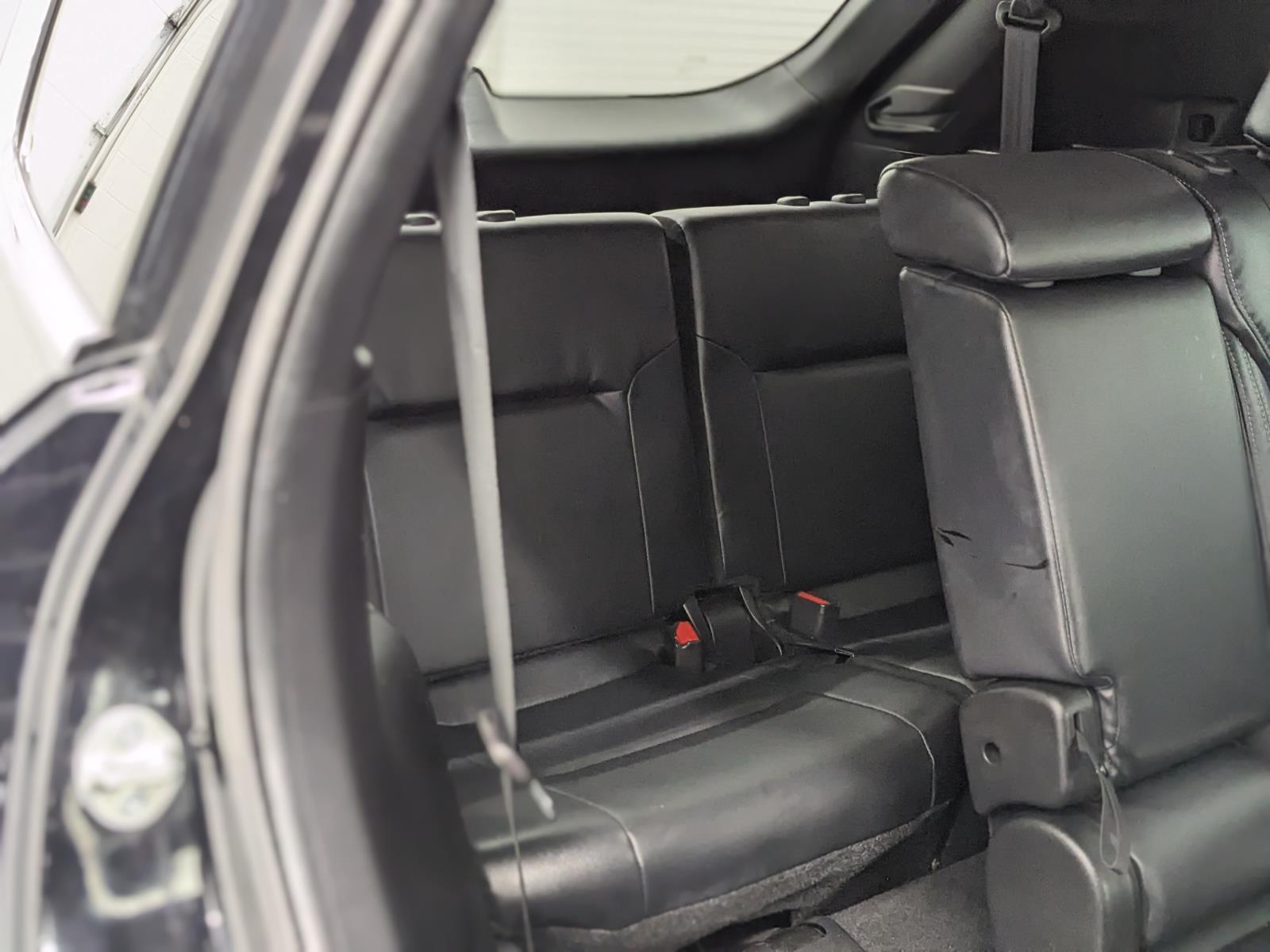 Vehicle image 22 of 31
