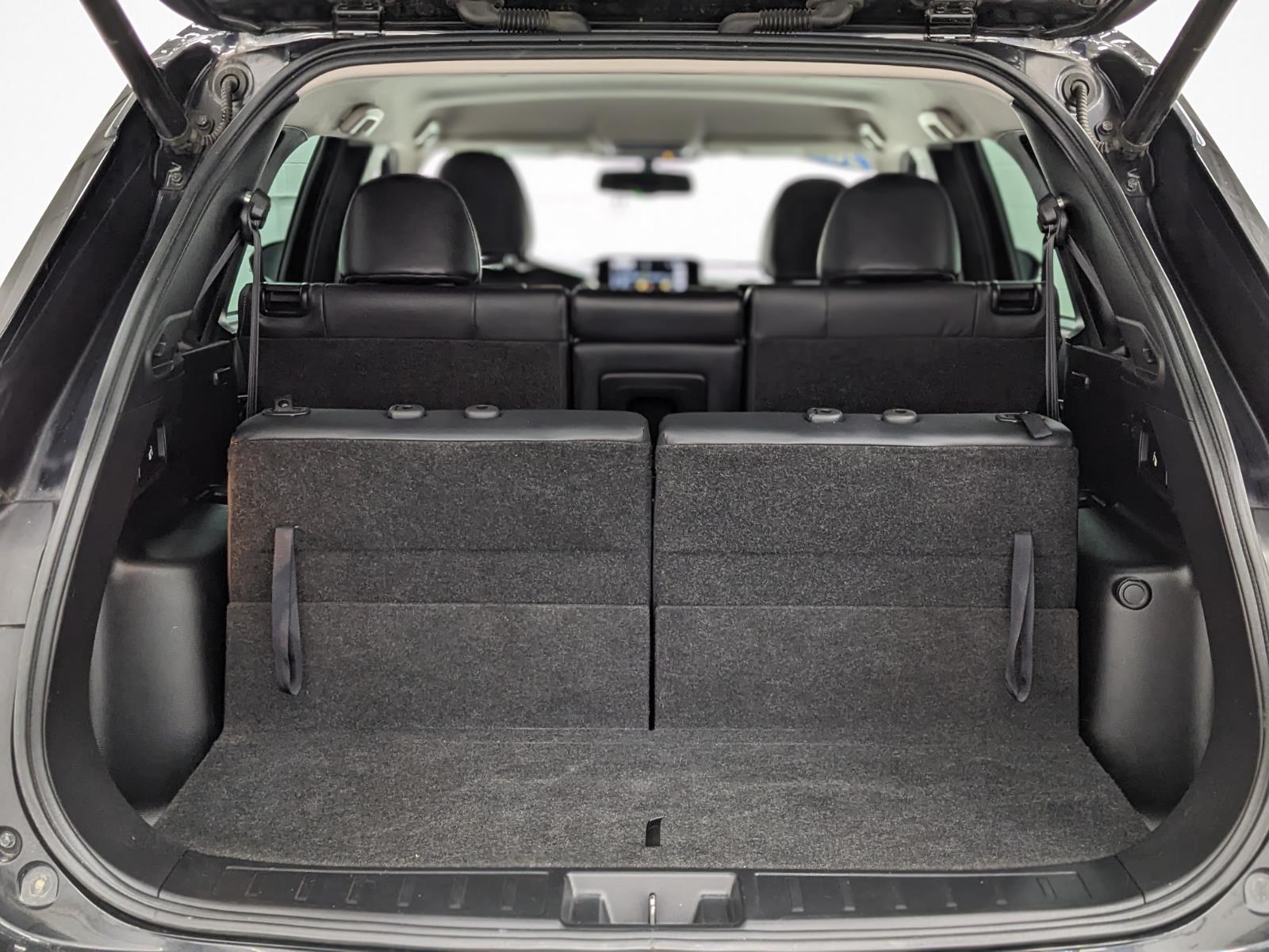 Vehicle image 15 of 31
