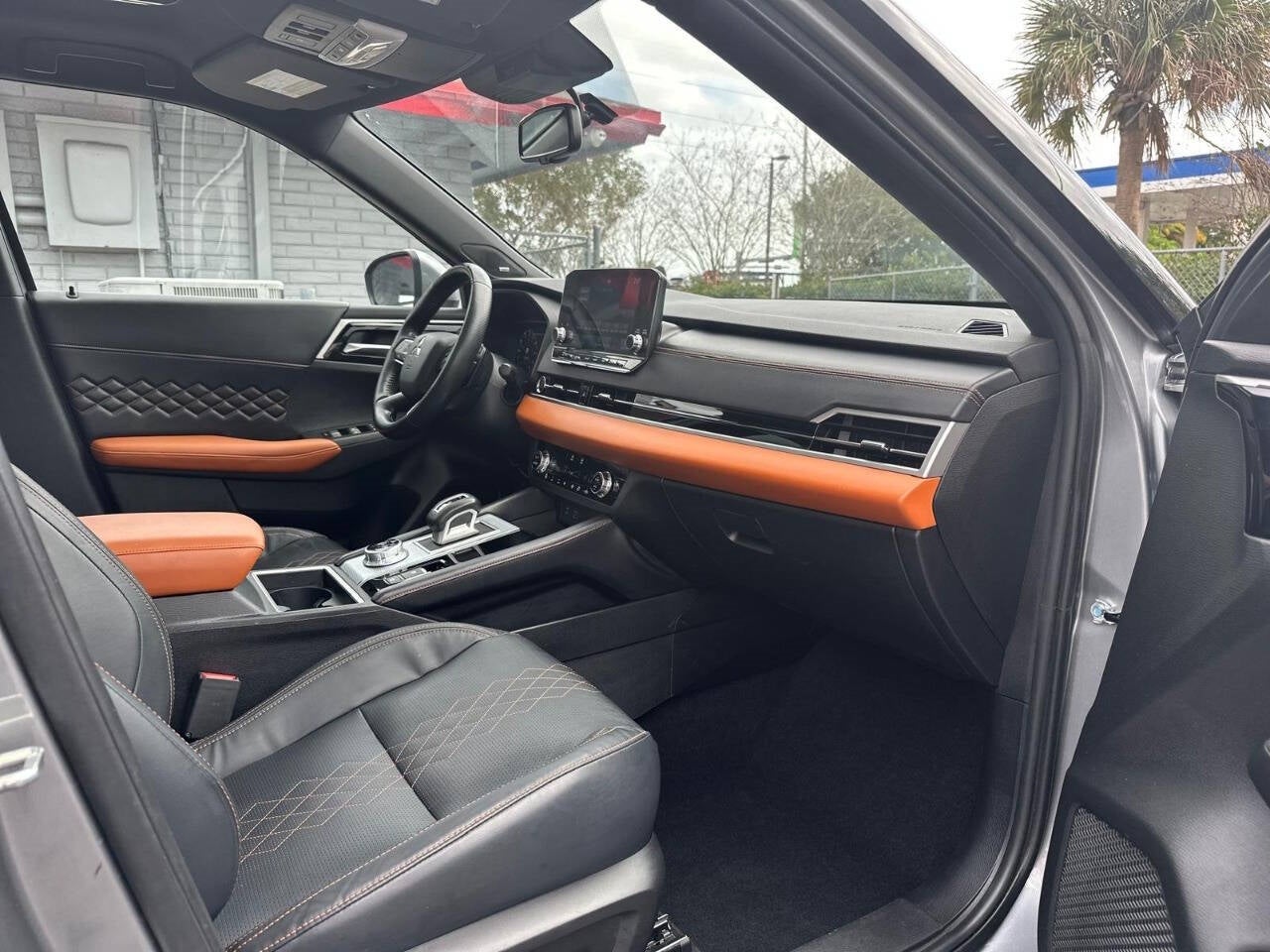 Vehicle image 20 of 50