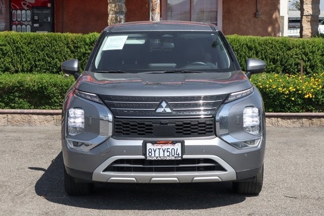 Vehicle image 2 of 42