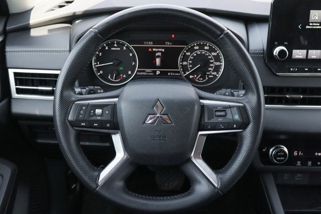 Vehicle image 18 of 42