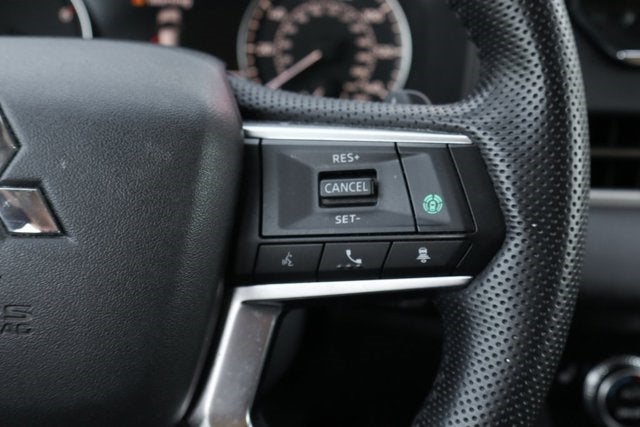 Vehicle image 21 of 42