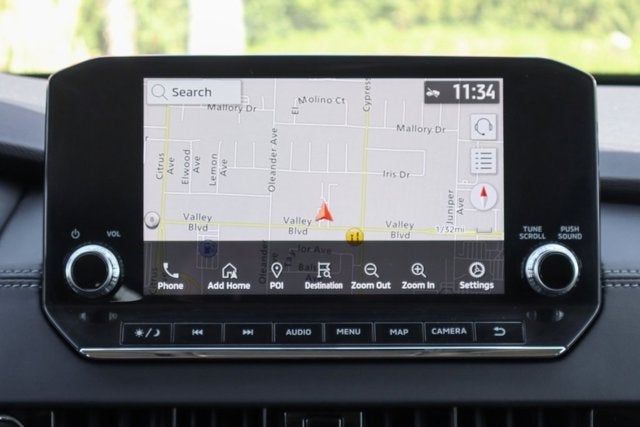 Vehicle image 22 of 42