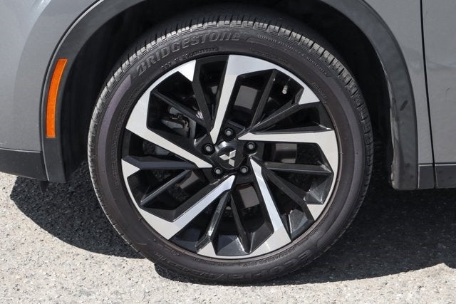 Vehicle image 36 of 42