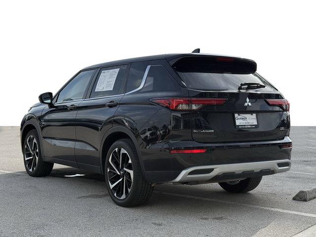 Vehicle image 5 of 32