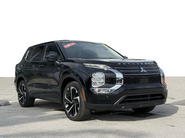 Vehicle image 3 of 32