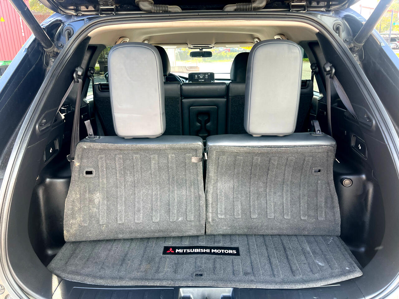 Vehicle image 13 of 30