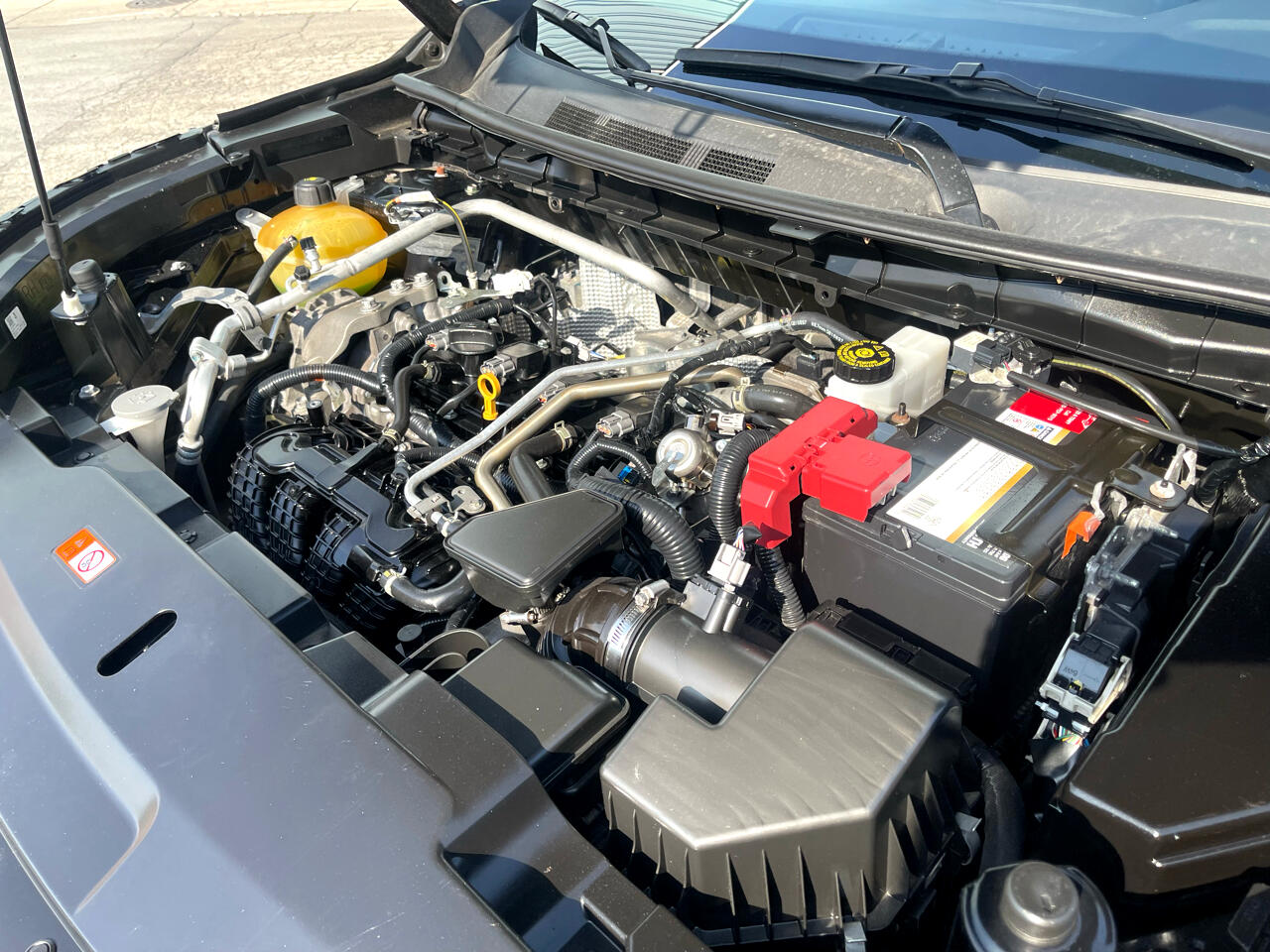 Vehicle image 28 of 30