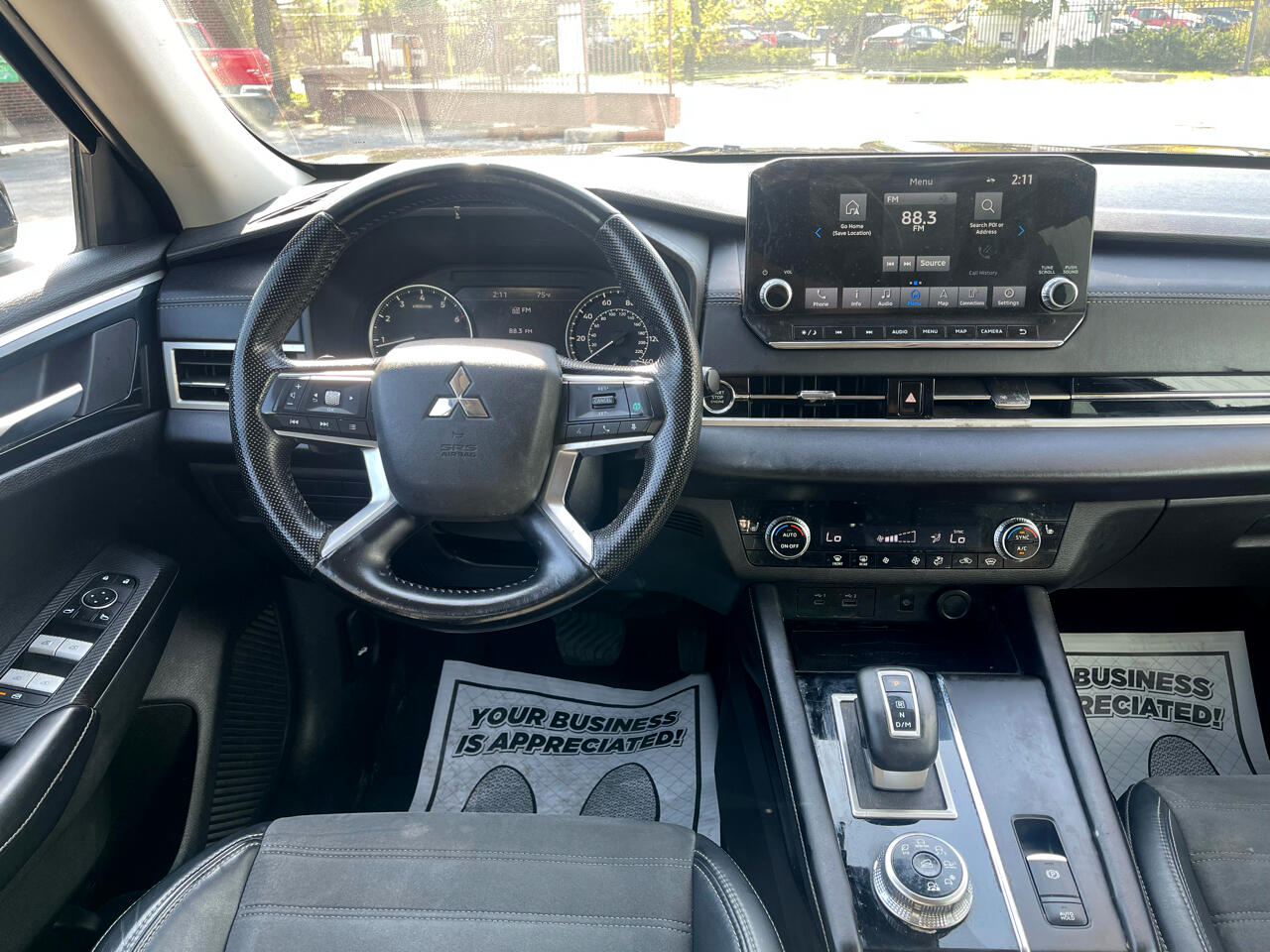 Vehicle image 19 of 30