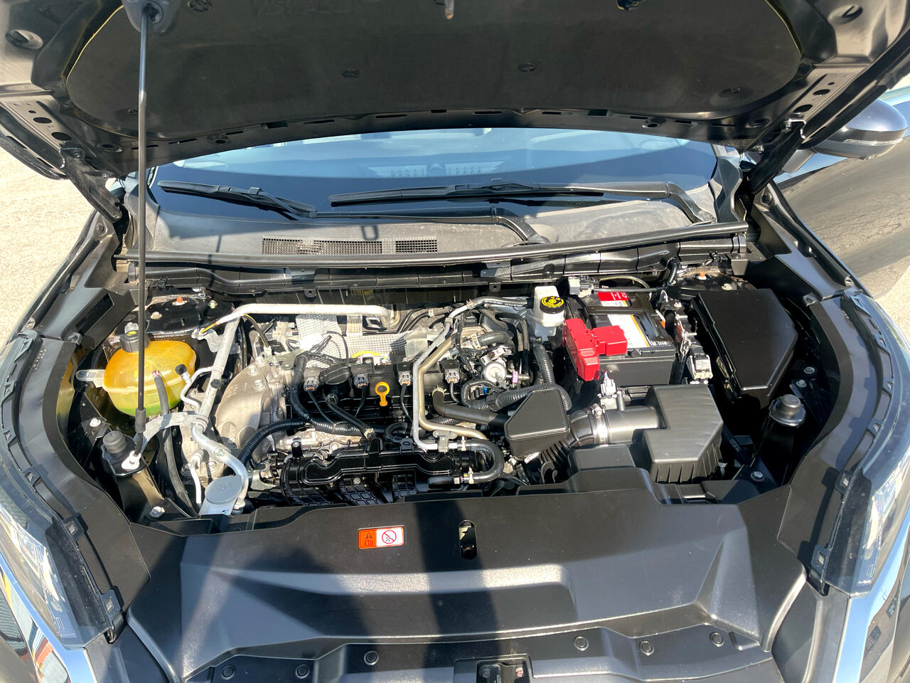 Vehicle image 27 of 30