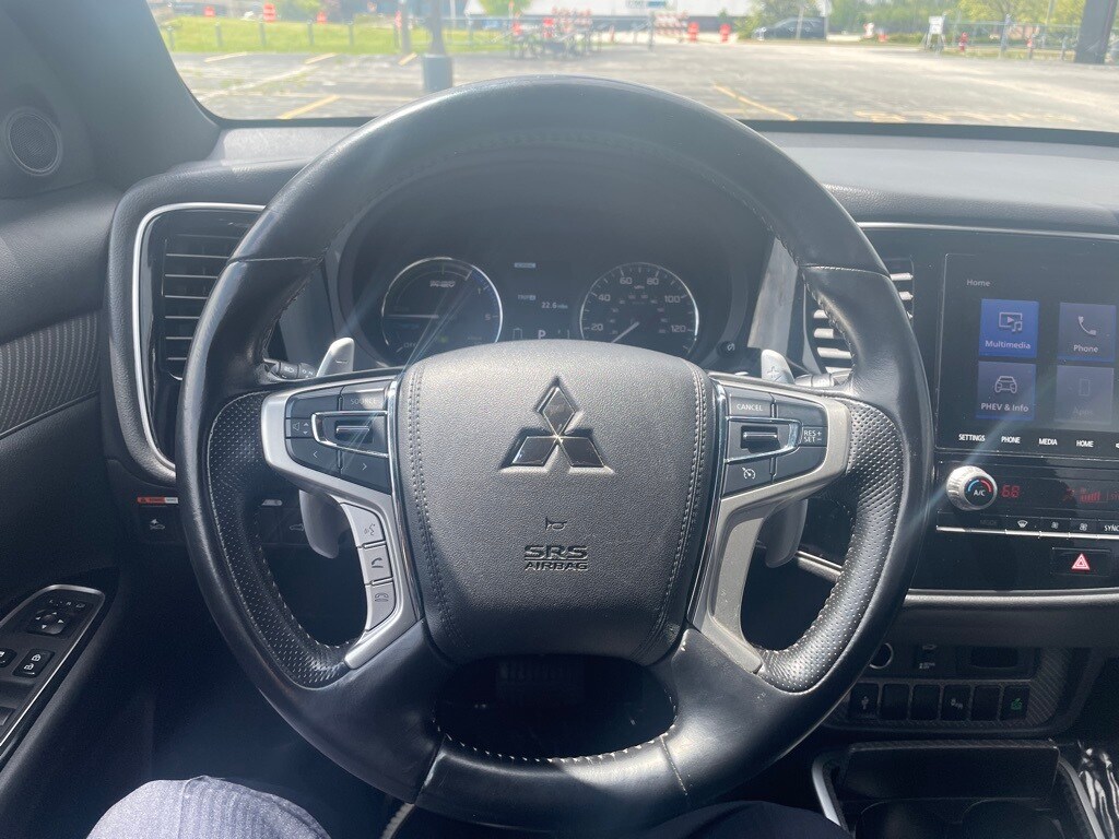 Vehicle image 27 of 34