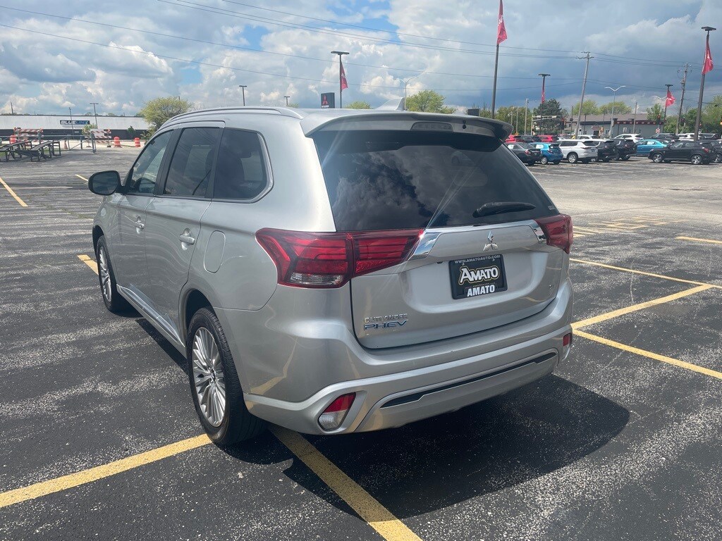 Vehicle image 7 of 34