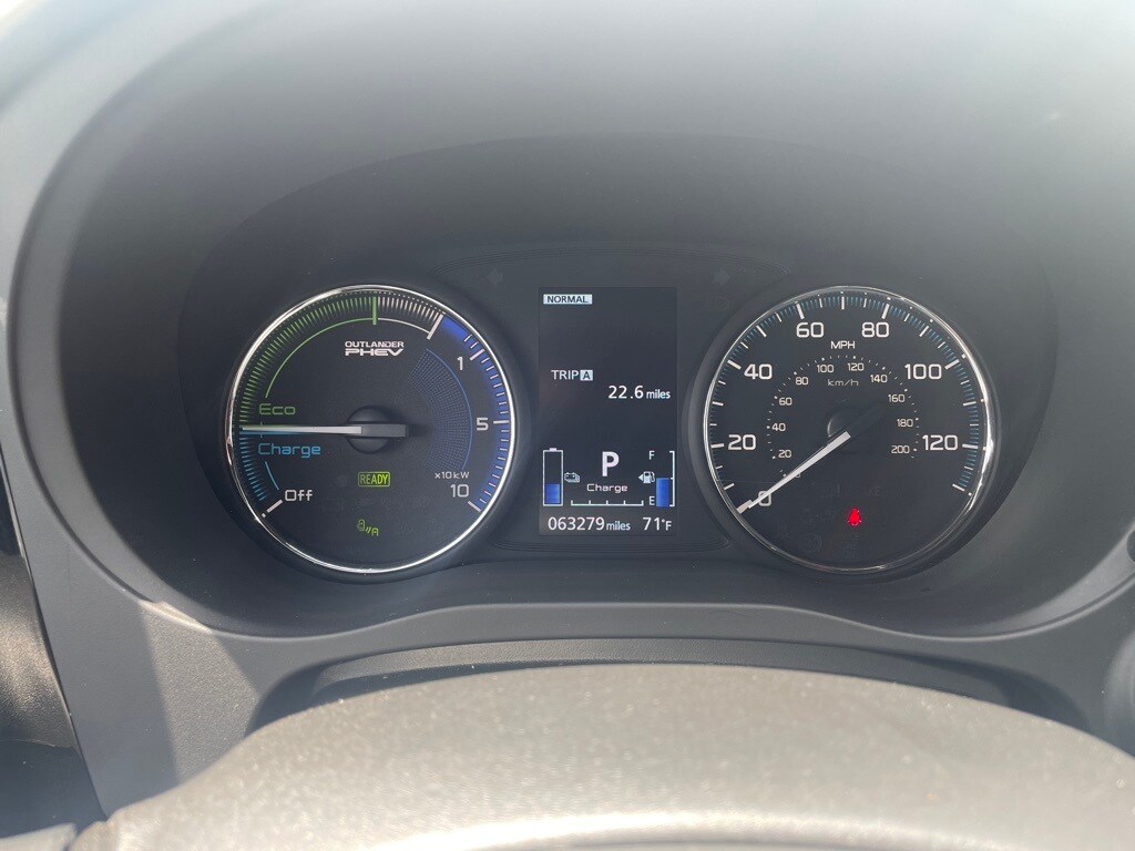 Vehicle image 26 of 34