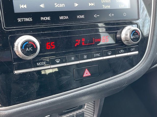 Vehicle image 15 of 35