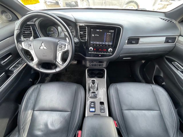 Vehicle image 23 of 35