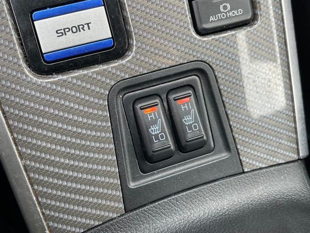 Vehicle image 18 of 35