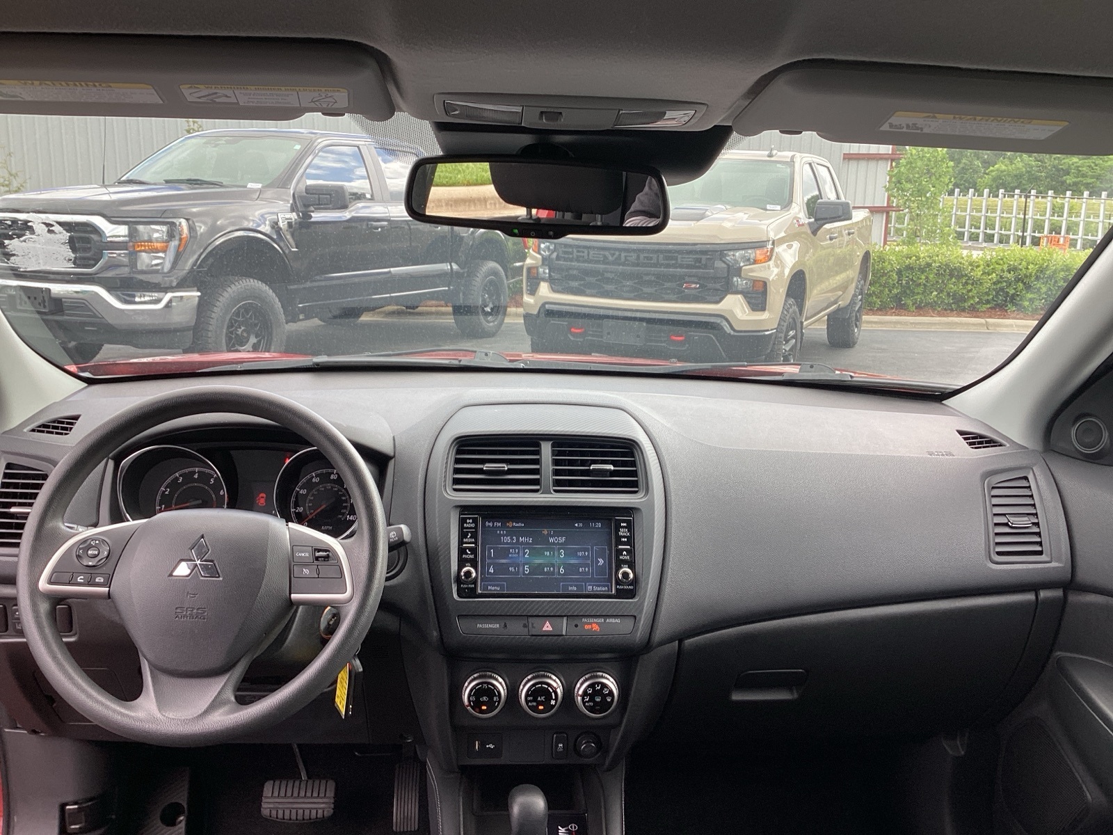 Vehicle image 15 of 31