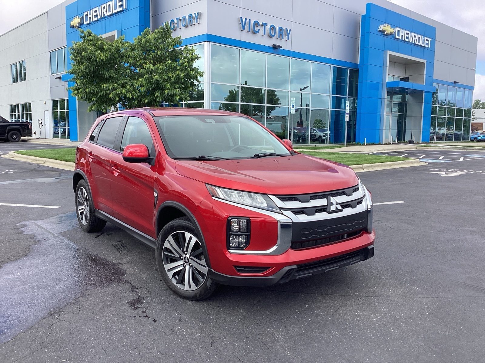 Vehicle image 2 of 31