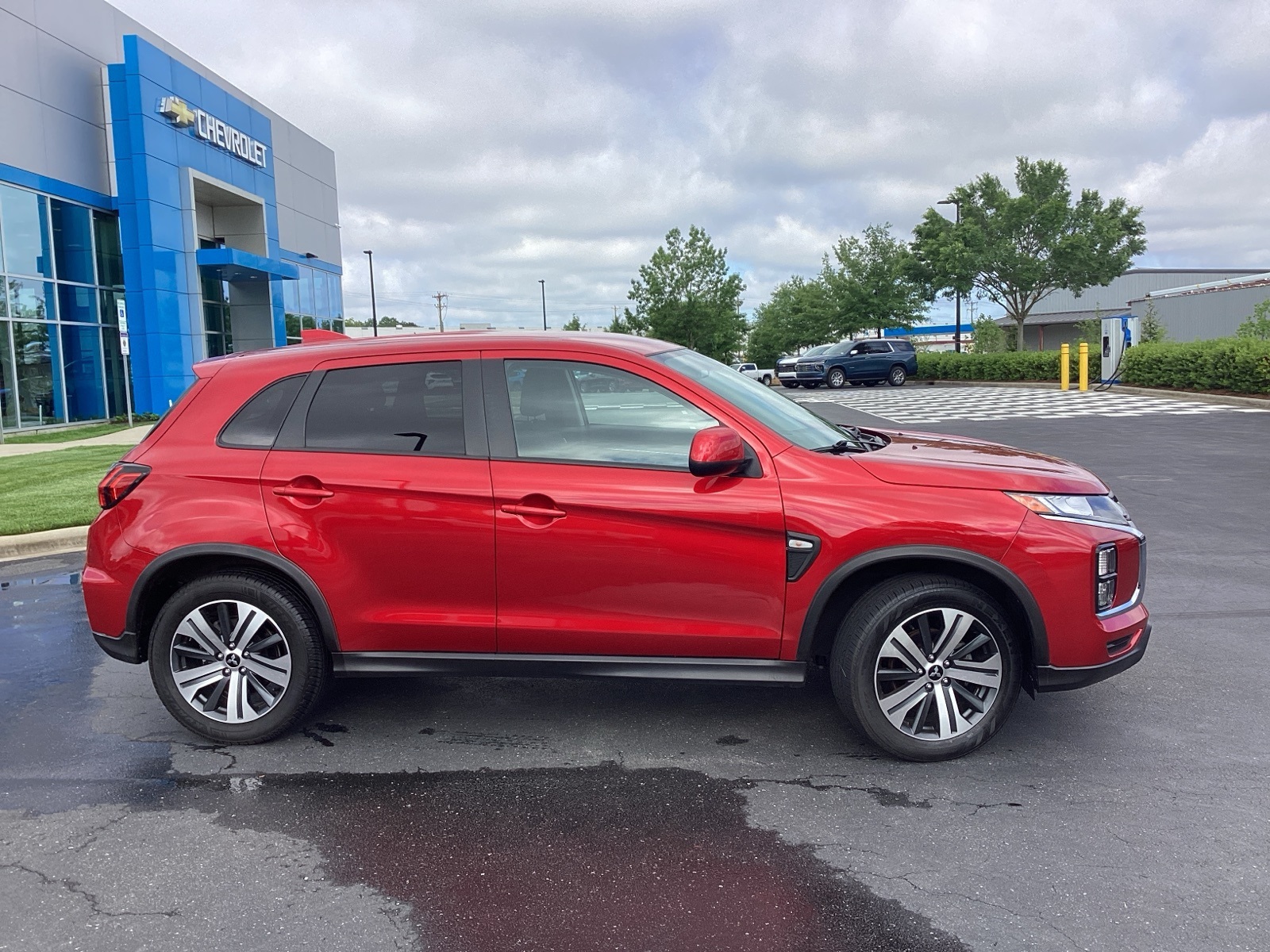 Vehicle image 4 of 31