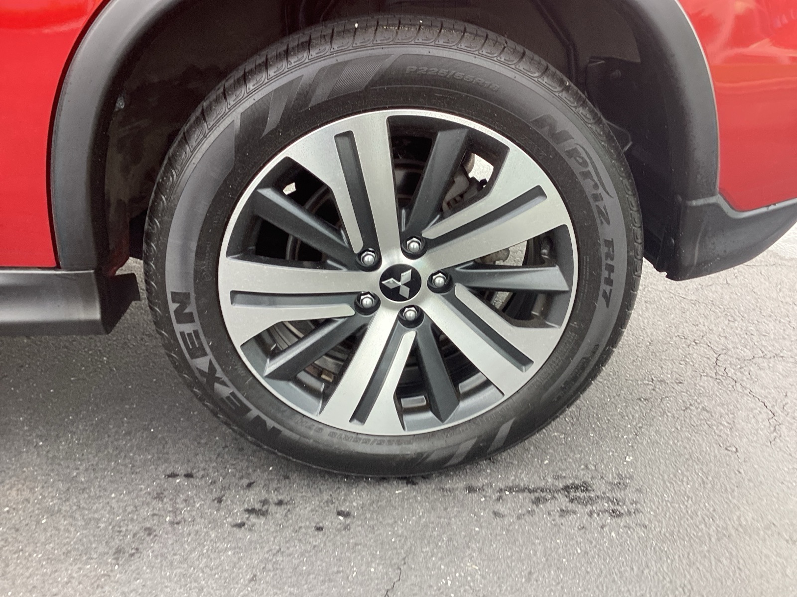 Vehicle image 26 of 31