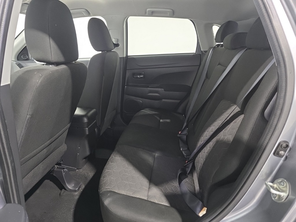 Vehicle image 10 of 11