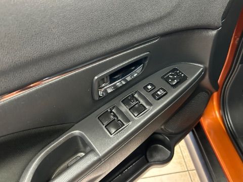 Vehicle image 7 of 20