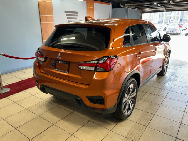 Vehicle image 4 of 20
