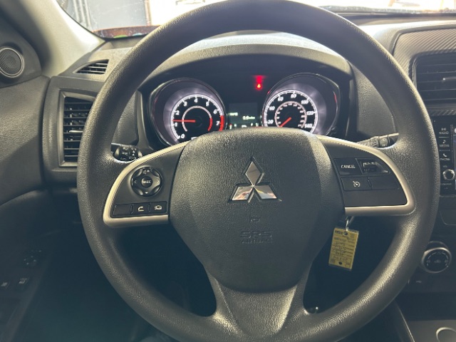 Vehicle image 9 of 20