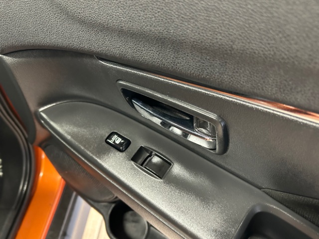 Vehicle image 14 of 20