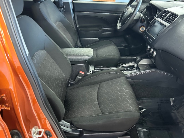 Vehicle image 15 of 20