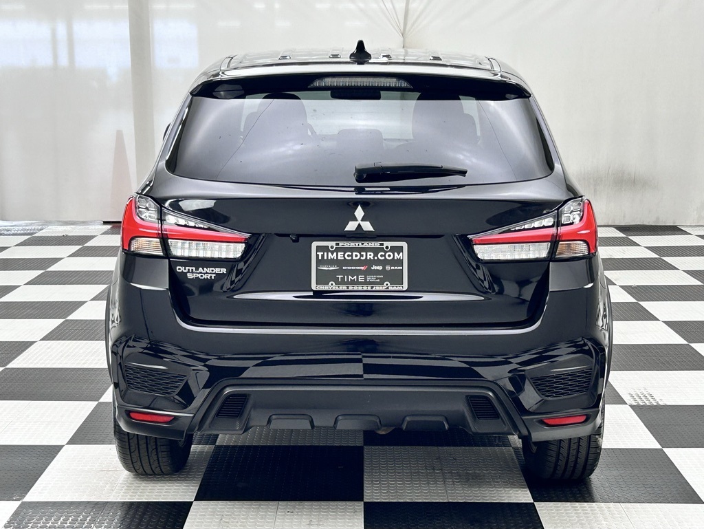 Vehicle image 6 of 34