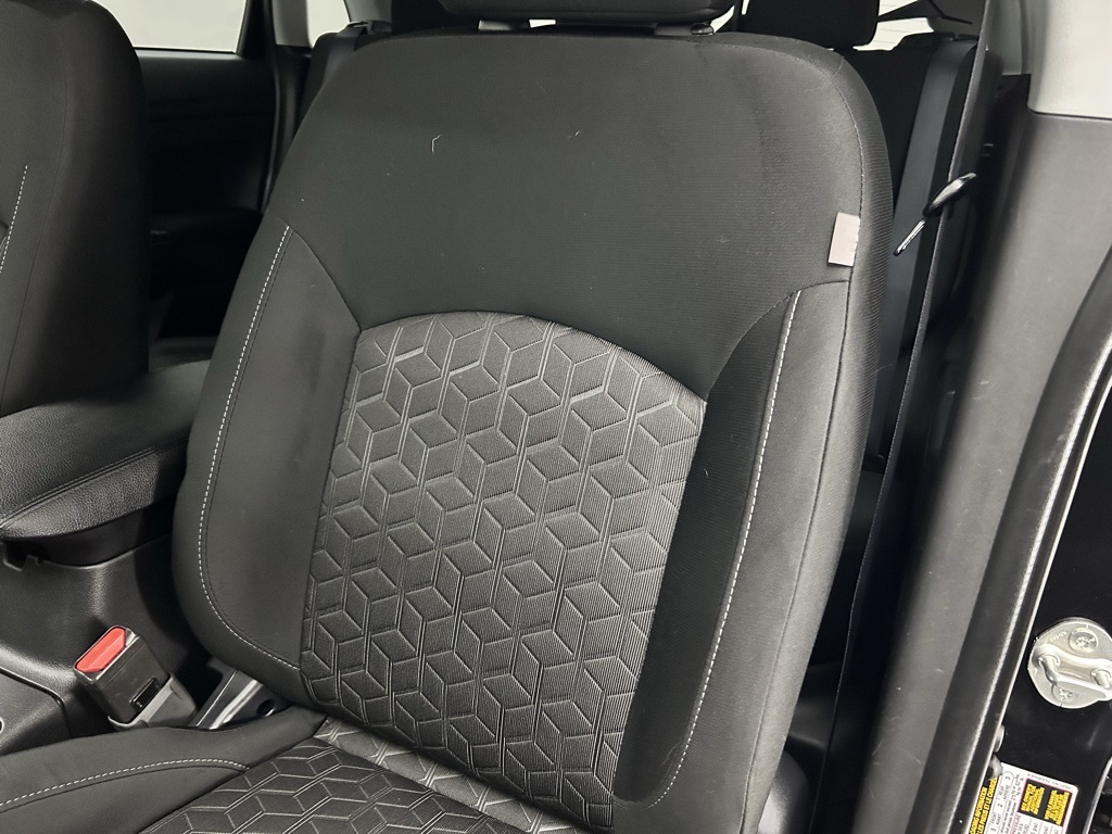 Vehicle image 15 of 34
